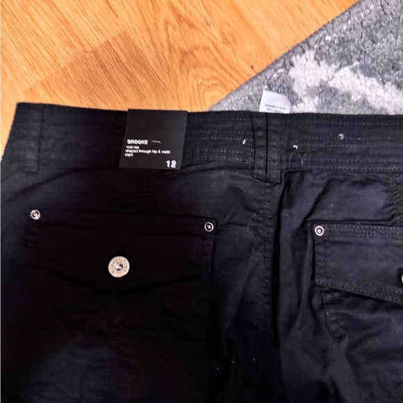 NWT Black capris - cotton and Lycra blend - Picture 5 of 6